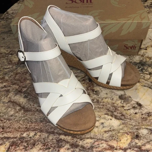 Sofft Women's White Wedge Sandals NIB - Picture 6 of 11